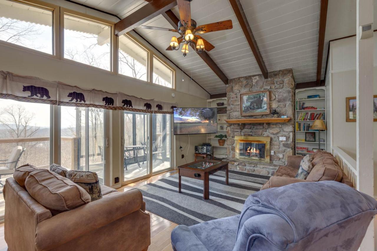 Bear View Chalet, 3 Bedroom, Pool, Pets, Arcades, Wifi, Hot Tub, Sleeps 12 Gatlinburg Exterior photo